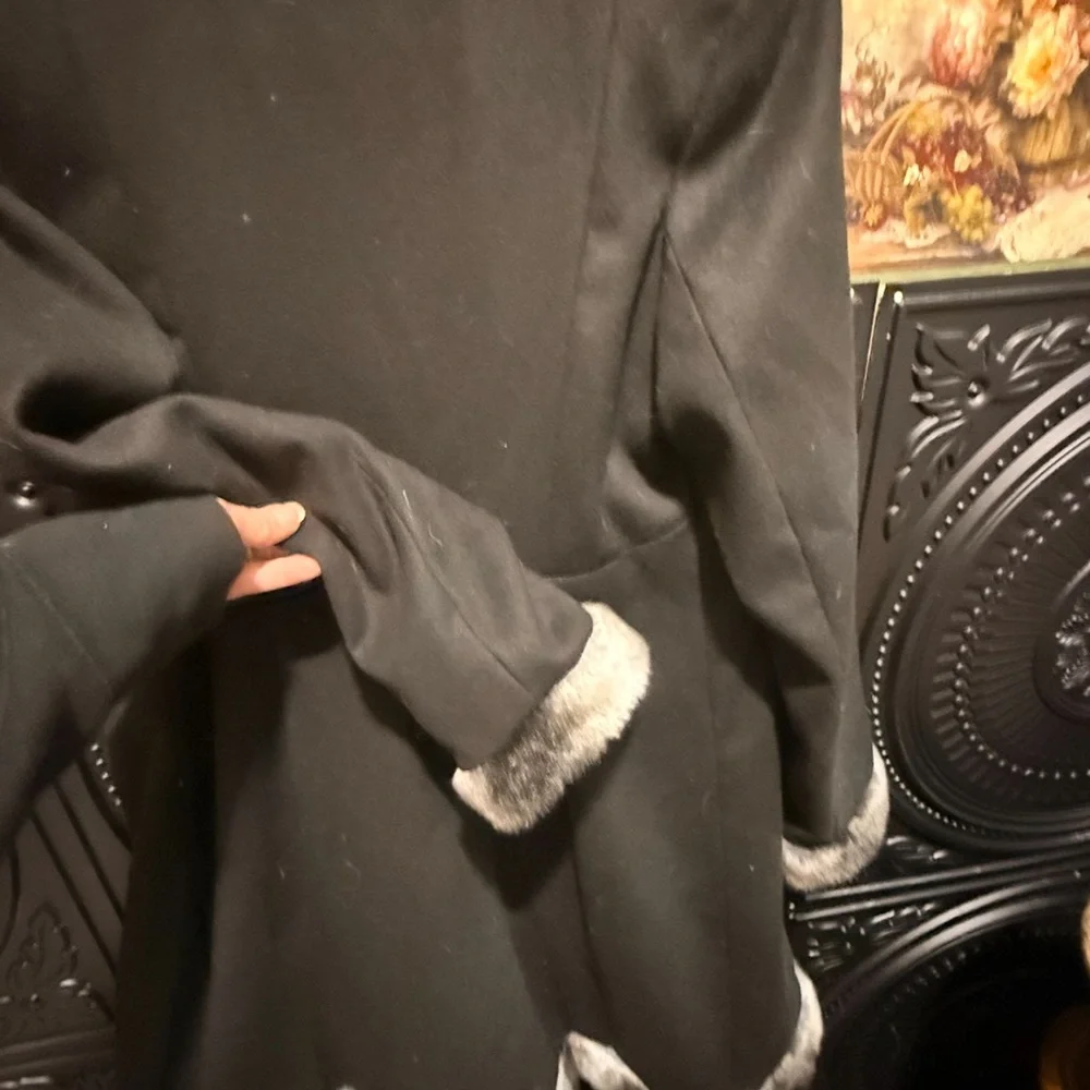 Vintage Rothschild Black Winter dress Pea Coat with Gray Fur Trim - Picture 6 of 11